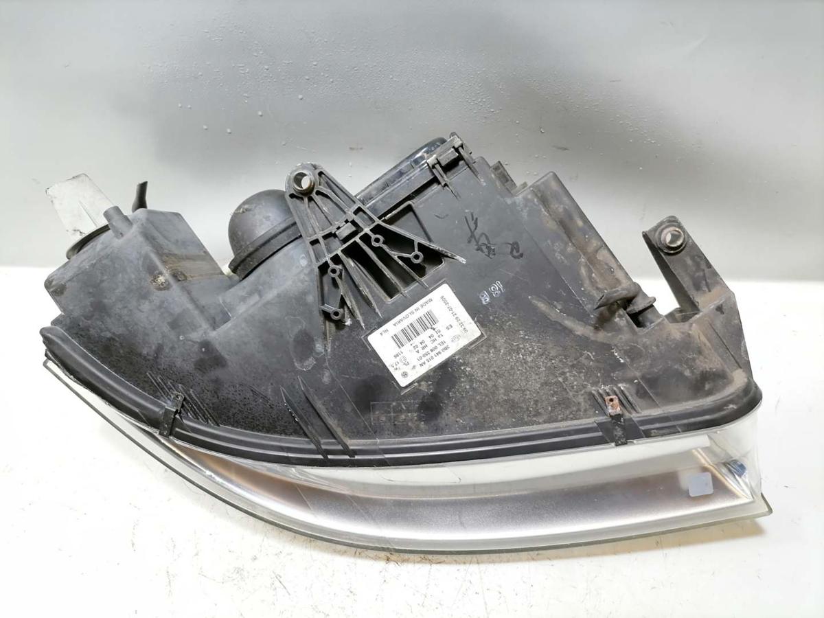 VW Passat 3BG original Scheinwerfer vorn links Halogen Bj.2003
